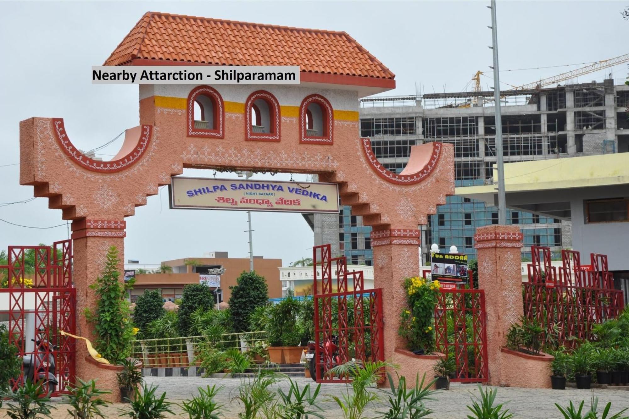 Townhouse Halcyon Deccan Inn Near Shilparamam Kondapur  Buitenkant foto