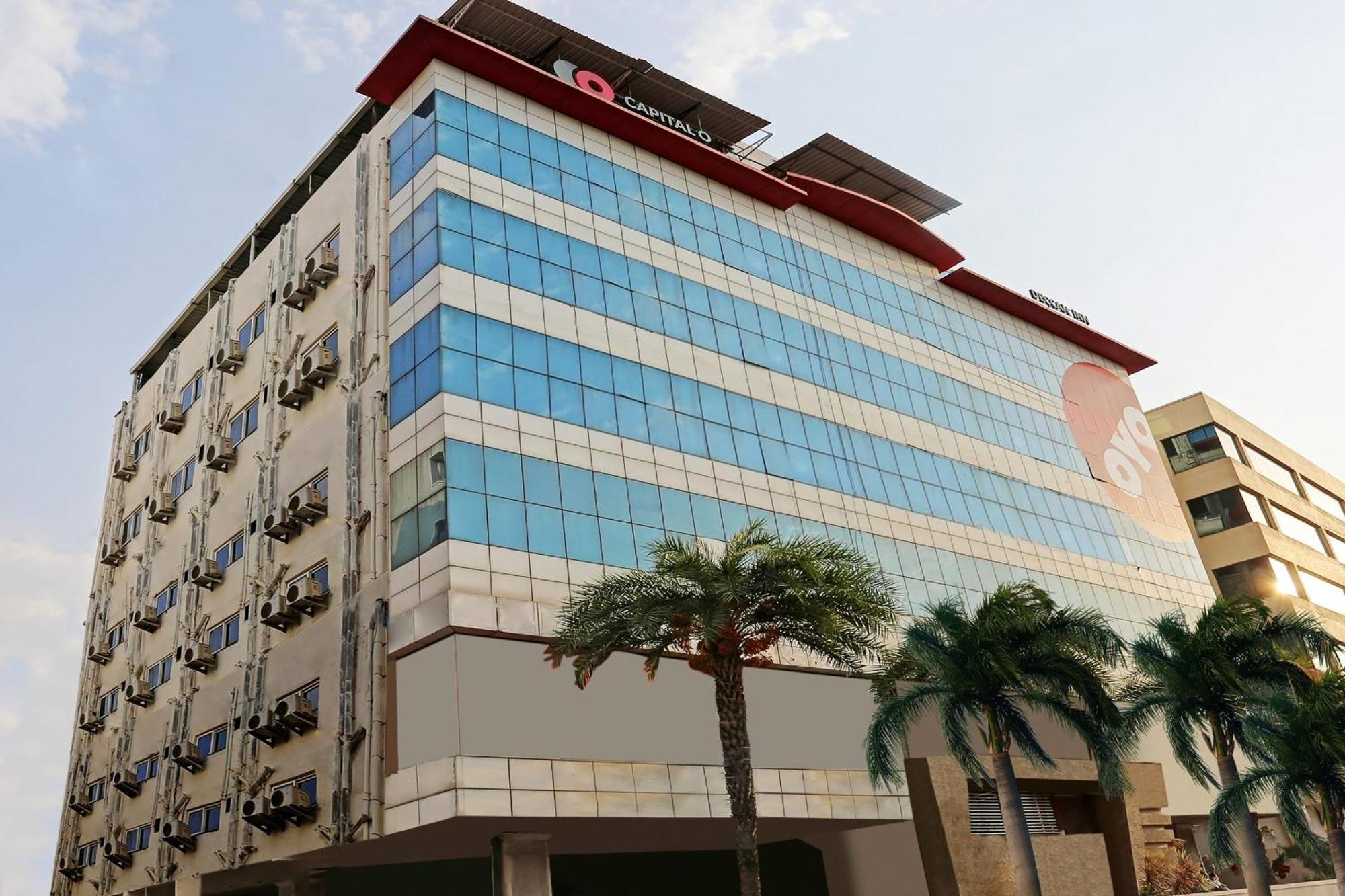 Townhouse Halcyon Deccan Inn Near Shilparamam Kondapur  Buitenkant foto